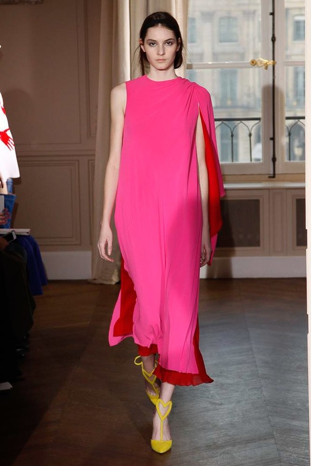 مجموعة الألبسة الراقية من شياباريلي لربيع 2017