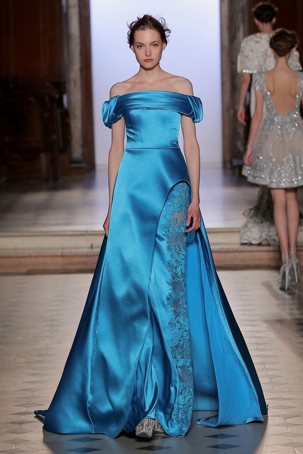 مجموعة الألبسة الراقية من طوني ورد لربيع 2017