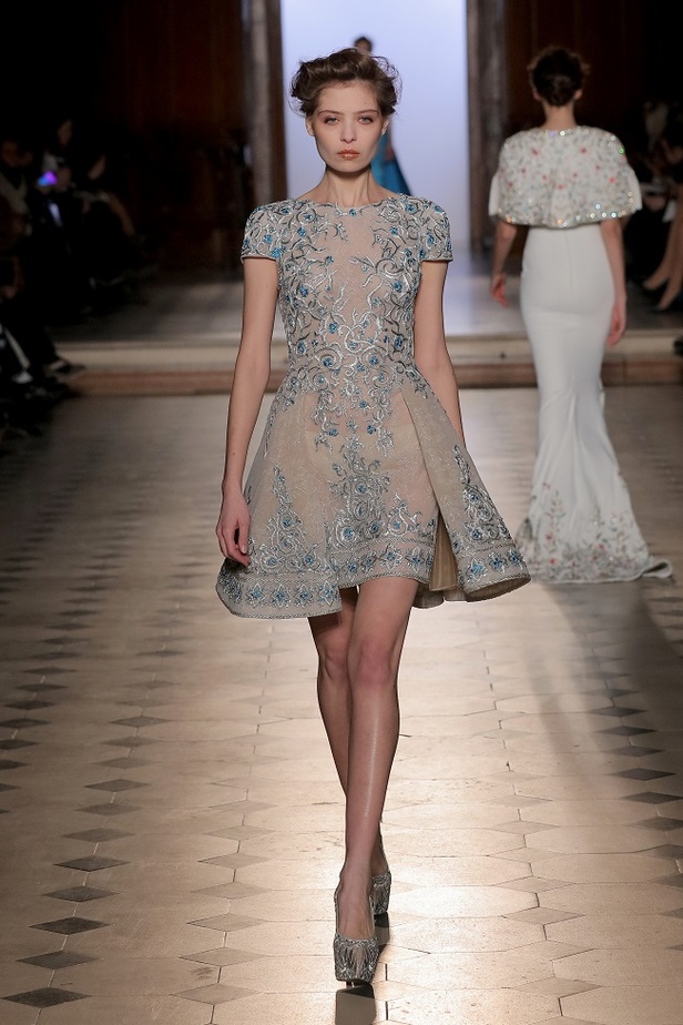 مجموعة الألبسة الراقية من طوني ورد لربيع 2017