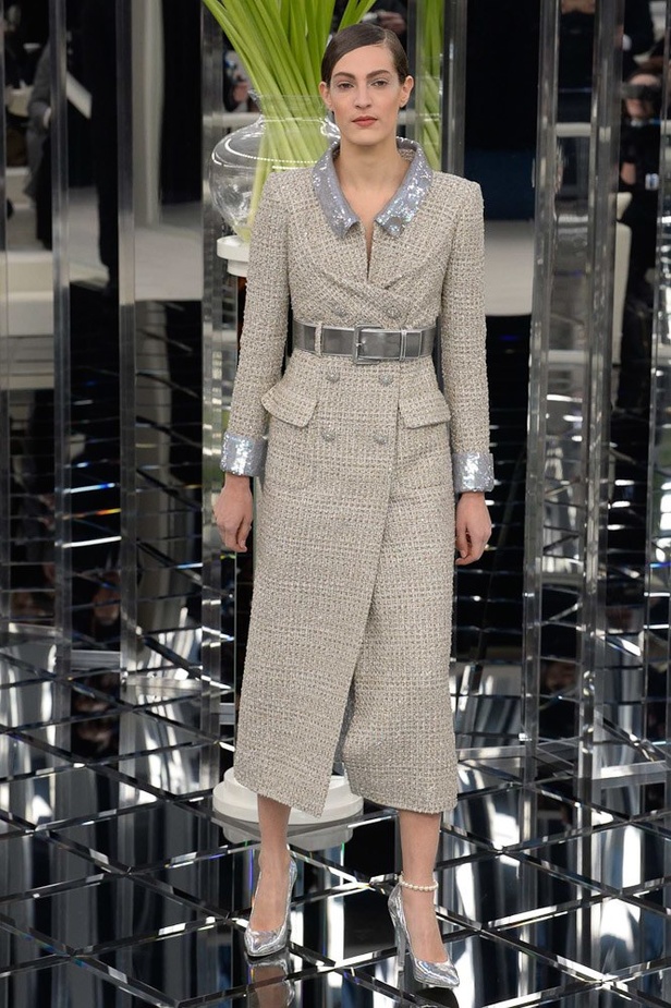 شاهدي مجموعة شانيل الراقية لصيف 2017