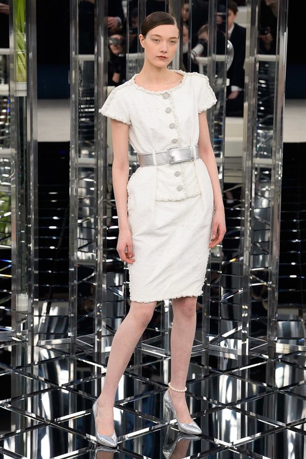 شاهدي مجموعة شانيل الراقية لصيف 2017