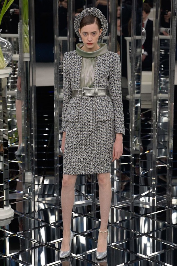 شاهدي مجموعة شانيل الراقية لصيف 2017