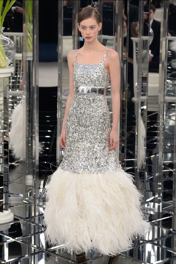 شاهدي مجموعة شانيل الراقية لصيف 2017