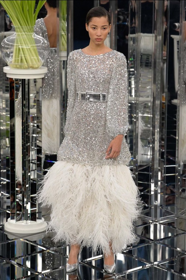 شاهدي مجموعة شانيل الراقية لصيف 2017