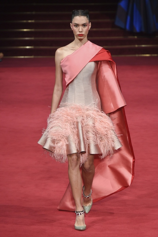 عرض أزياء Alexis Mabille لربيع 2018