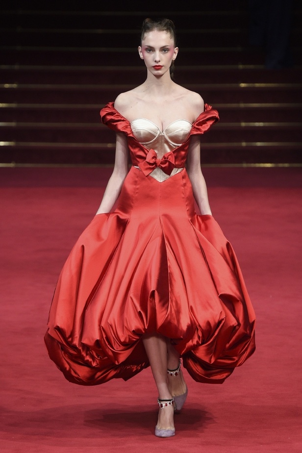 عرض أزياء Alexis Mabille لربيع 2018