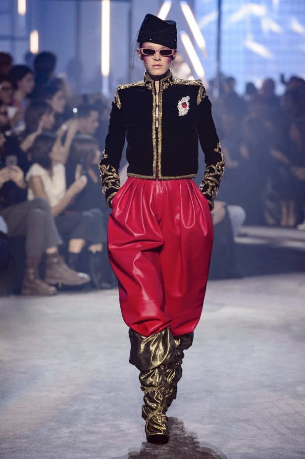 مجموعة Alexandre Vauthier للهوت كوتور لربيع وصيف 2018 