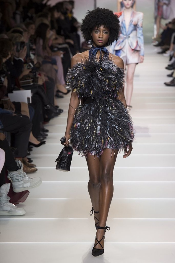 مجموعة Giorgio Armani للهوت كوتور لربيع وصيف 2018