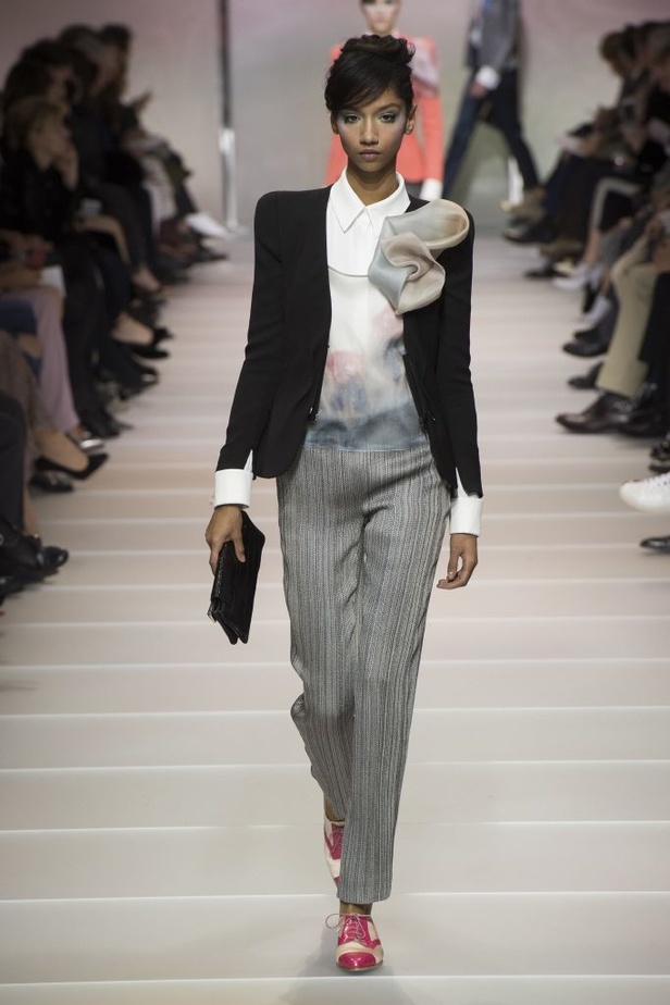 مجموعة Giorgio Armani للهوت كوتور لربيع وصيف 2018