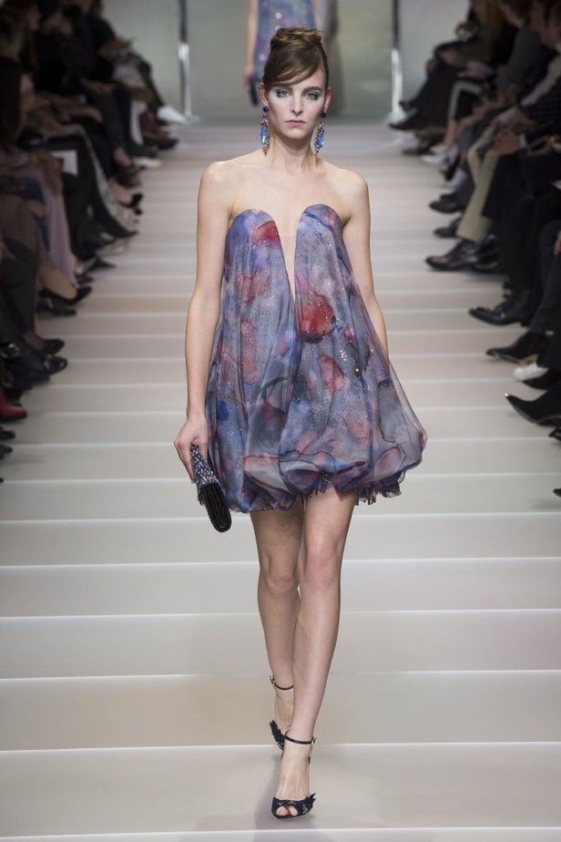 مجموعة Giorgio Armani للهوت كوتور لربيع وصيف 2018