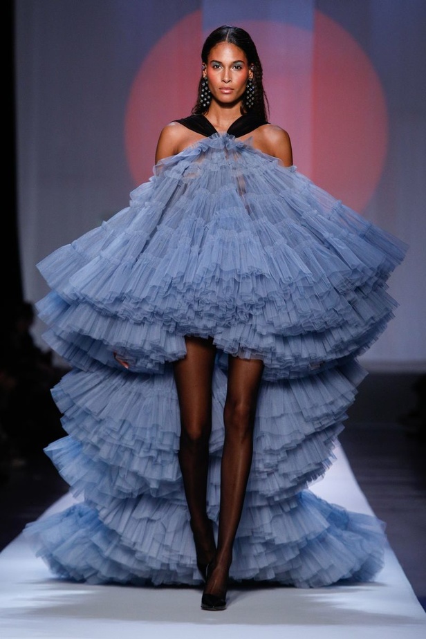 مجموعة الألبسة الراقية من جان بول غوتييه لربيع 2019