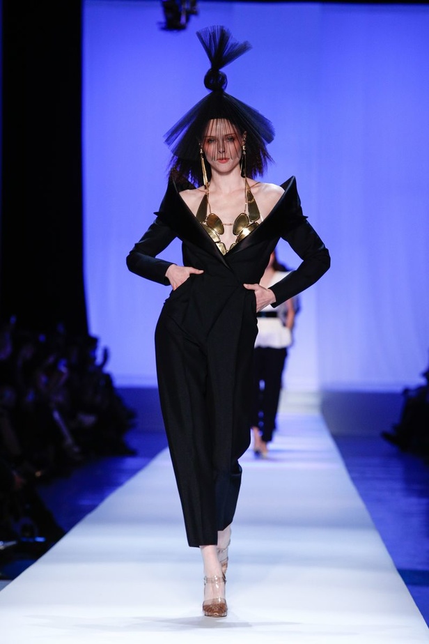 مجموعة الألبسة الراقية من جان بول غوتييه لربيع 2019