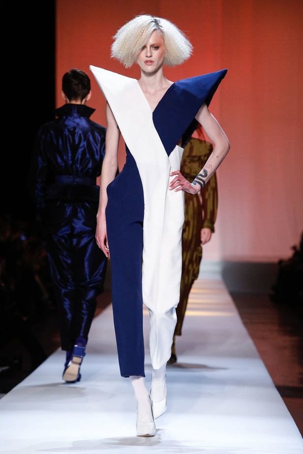 مجموعة الألبسة الراقية من جان بول غوتييه لربيع 2019