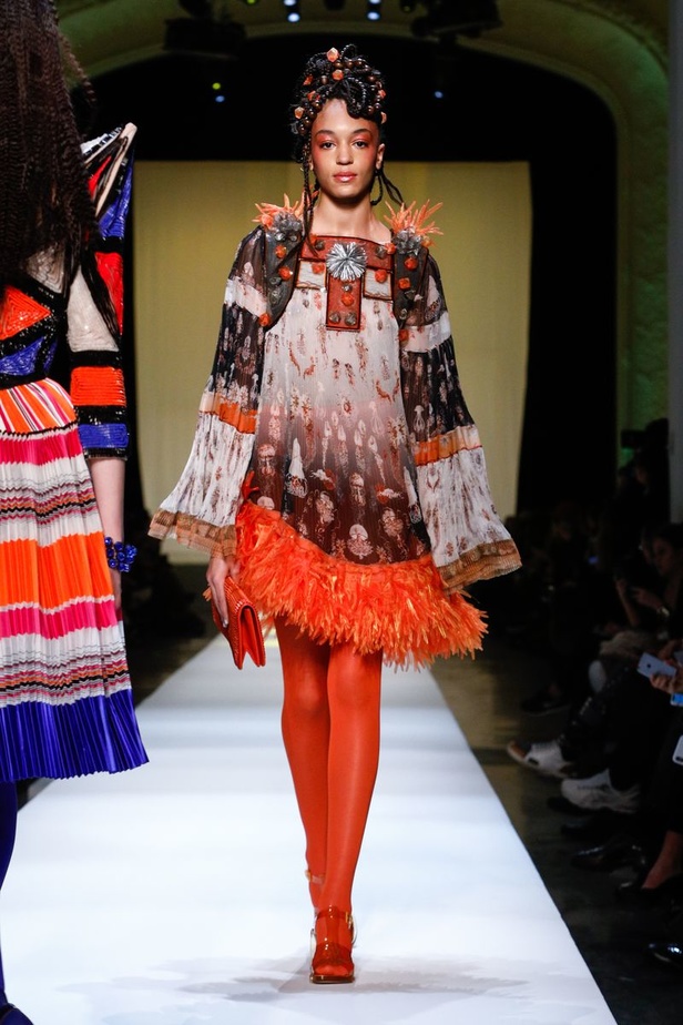 مجموعة الألبسة الراقية من جان بول غوتييه لربيع 2019