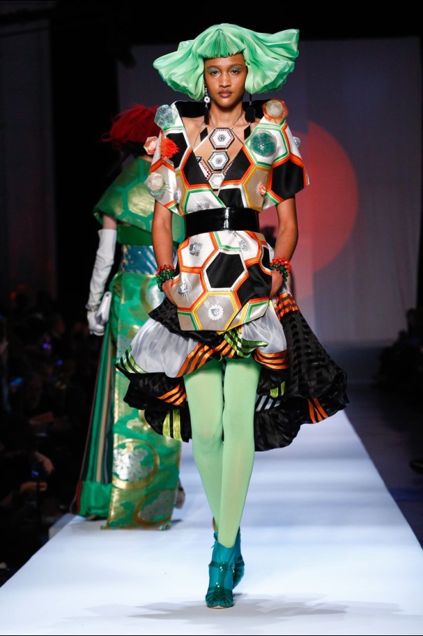 مجموعة الألبسة الراقية من جان بول غوتييه لربيع 2019