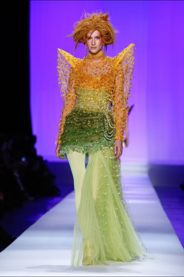 مجموعة الألبسة الراقية من جان بول غوتييه لربيع 2019