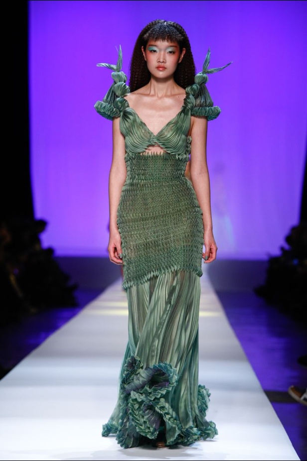 مجموعة الألبسة الراقية من جان بول غوتييه لربيع 2019