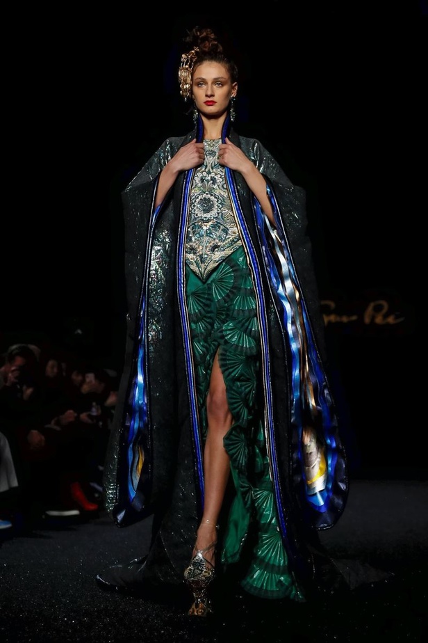 مجموعة Guo Pei للهوت كوتور لموسم ربيع وصيف 2019