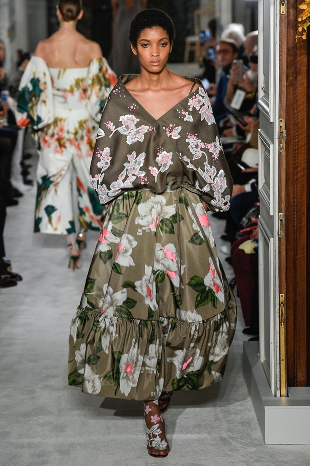 عرض أزياء فالنتينو لربيع 2019