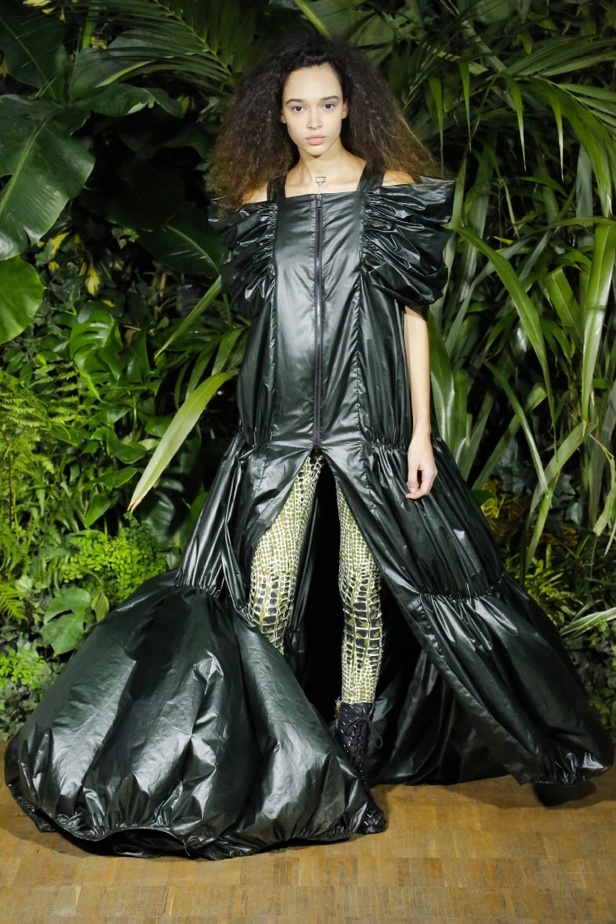 عرض أزياء Vionnet لخريف وشتاء ٢٠١٨ !