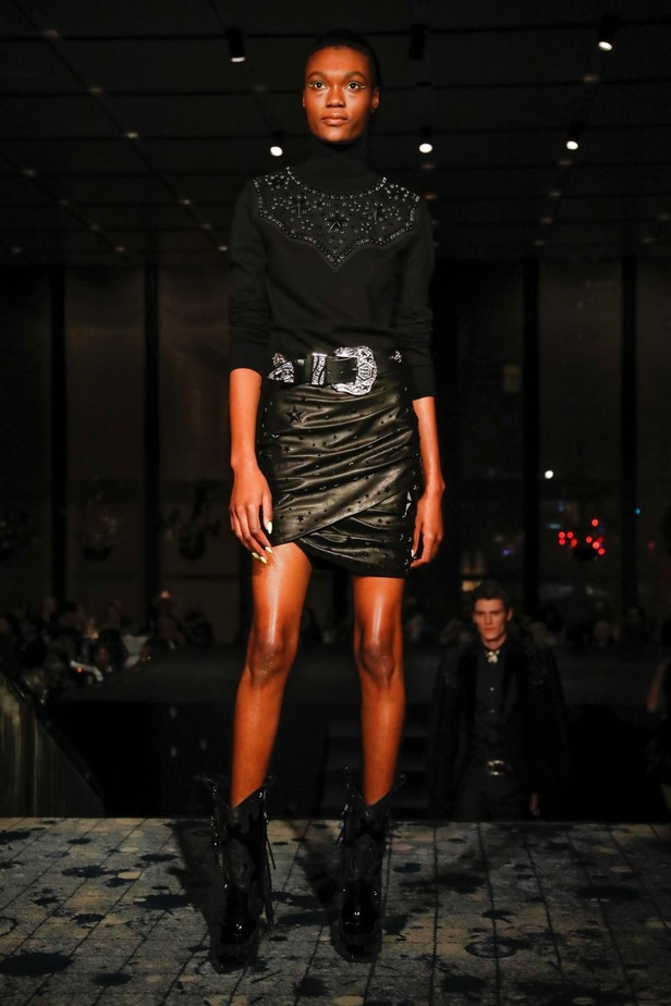 عرض أزياء فيليب بلاين لخريف وشتاء 2019