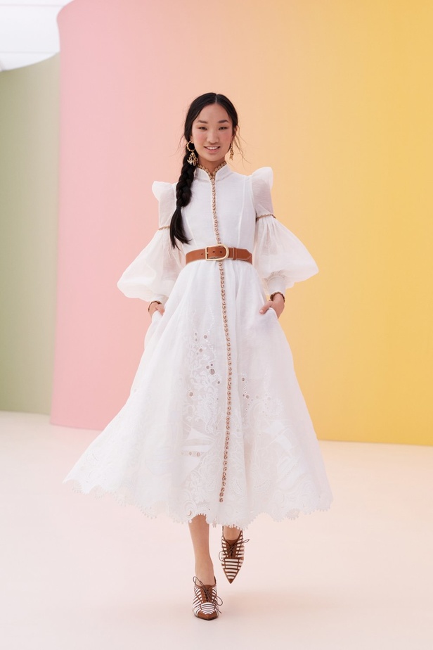 مجموعة Zimmerman ريزوت 2022 تأخذك في إجازة شاطئية