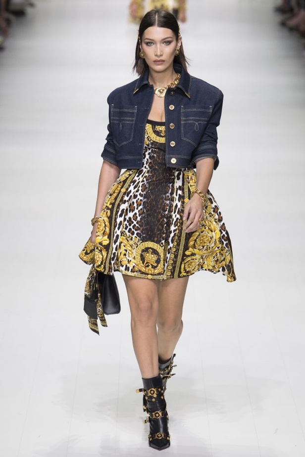 مجموعة Versace لربيع وصيف 2018