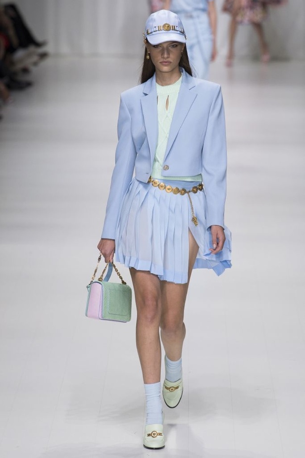 مجموعة Versace لربيع وصيف 2018