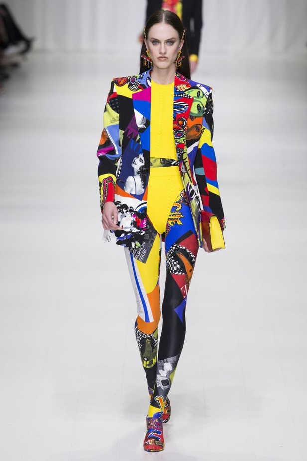 مجموعة Versace لربيع وصيف 2018