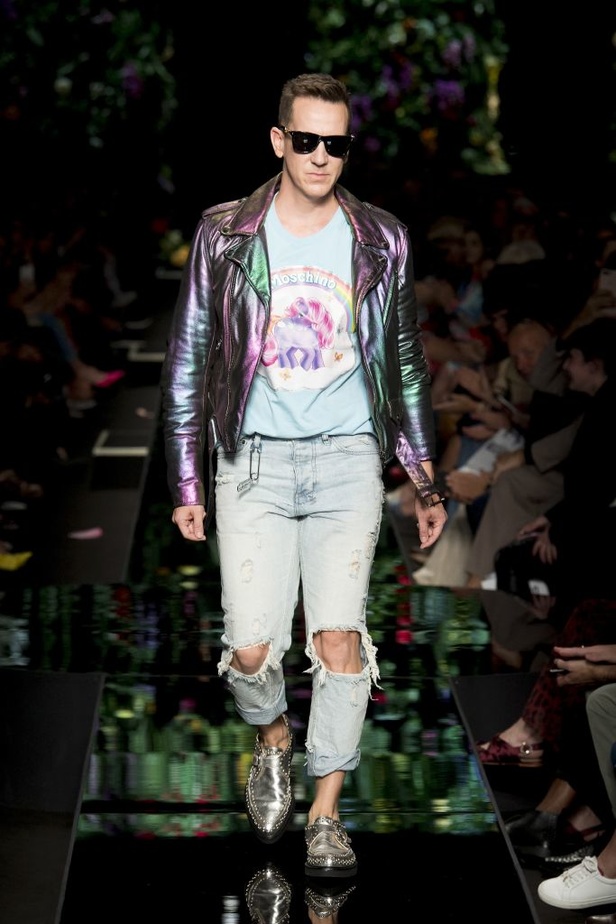 مجموعة Moschino لربيع وصيف 2018