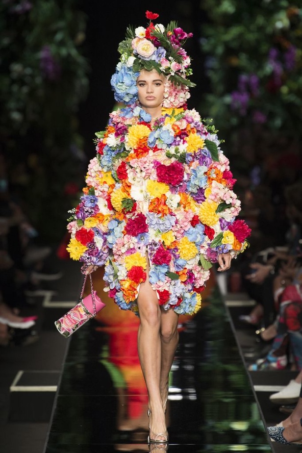 مجموعة Moschino لربيع وصيف 2018