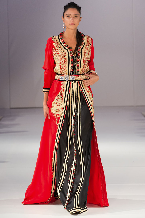 موديلات قفطان مغربي من اسبوع الموضة في لندن