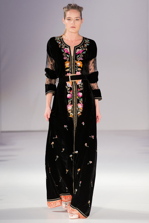 موديلات قفطان مغربي من اسبوع الموضة في لندن