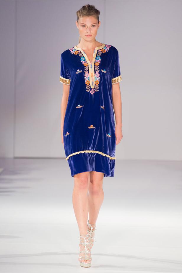 موديلات قفطان مغربي من اسبوع الموضة في لندن