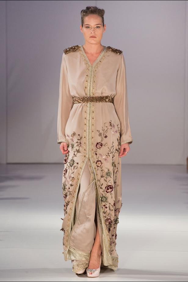 موديلات قفطان مغربي من اسبوع الموضة في لندن