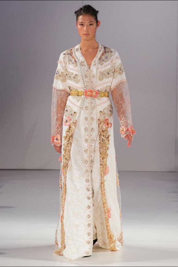 موديلات قفطان مغربي من اسبوع الموضة في لندن