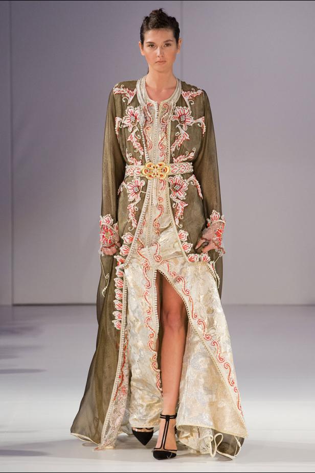 موديلات قفطان مغربي من اسبوع الموضة في لندن