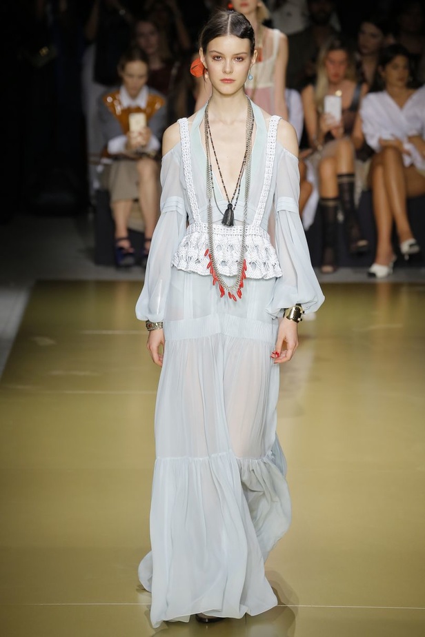 مجموعة Les Copains لموسم ربيع وصيف 2018