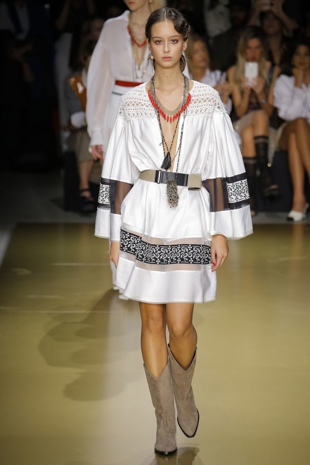 مجموعة Les Copains لموسم ربيع وصيف 2018