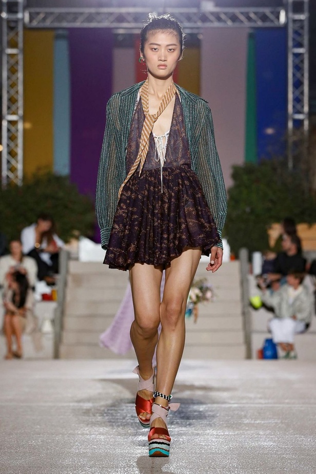 اسبوع الموضة في ميلان 2019 عرض أزياء MISSONI لربيع وصيف 2020