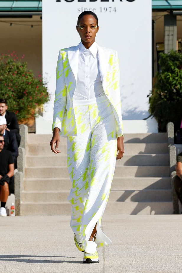 اسبوع الموضة في ميلان 2019 عرض أزياء ICEBERG لربيع وصيف 2020