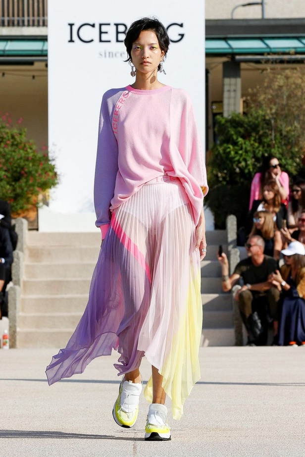 اسبوع الموضة في ميلان 2019 عرض أزياء ICEBERG لربيع وصيف 2020