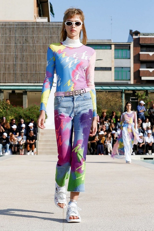 اسبوع الموضة في ميلان 2019 عرض أزياء ICEBERG لربيع وصيف 2020