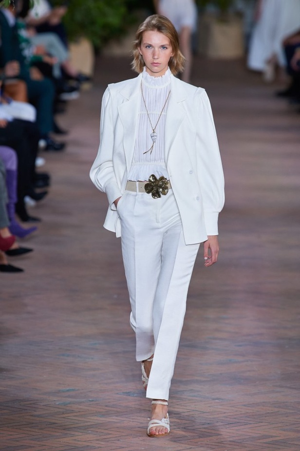 عرض ازياء Alberta Ferretti من أسبوع الموضة في ميلانو لربيع وصيف 2020