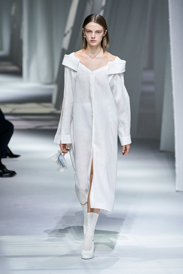 عرض ازياء Fendi لربيع وصيف 2021 من اسبوع الموضة في ميلانو 
