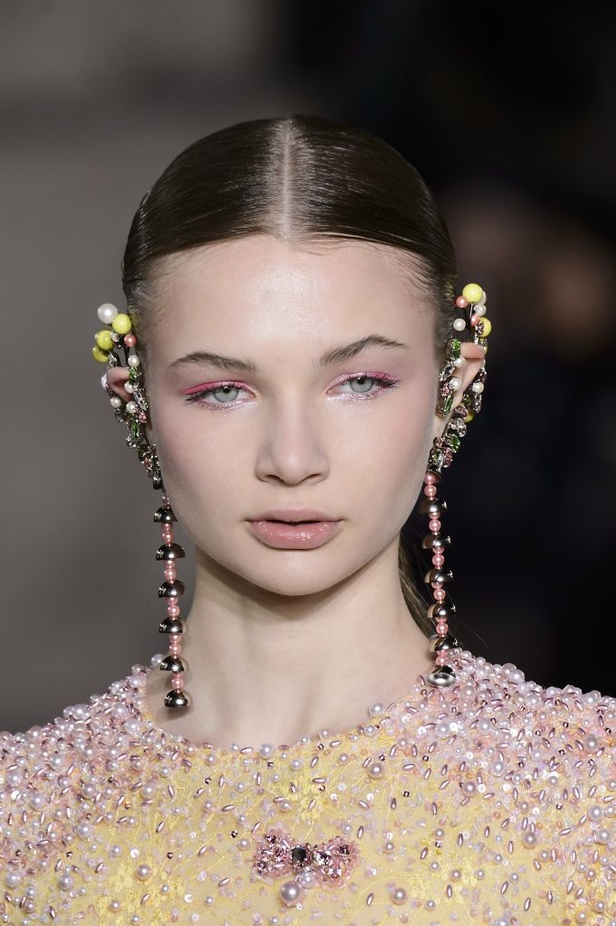 مجموعة جورج حبيقة للأزياء الفاخرة لربيع وصيف 2017  !