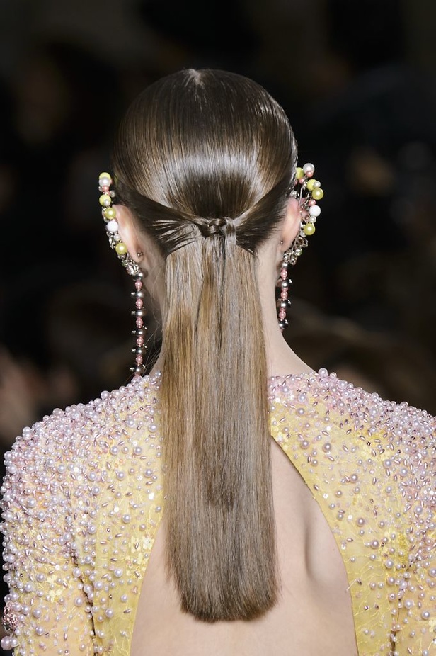 مجموعة جورج حبيقة للأزياء الفاخرة لربيع وصيف 2017  !