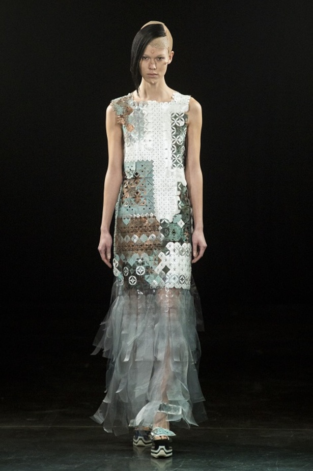 تصاميم صاخبة في مجموعة Yuima Nakazato لربيع وصيف 2017