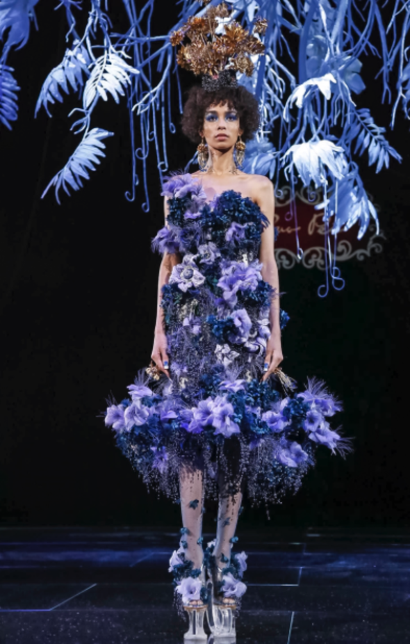 مجموعة Guo Pei للأزياء الفاخرة لربيع ٢٠١٨ !