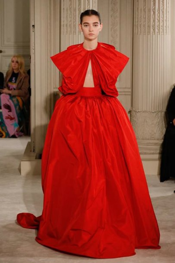 مجموعة فالنتينو للهوت كوتور لموسم ربيع وصيف 2018